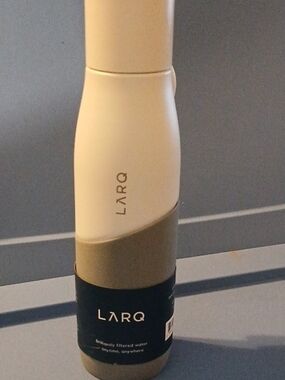 LARQ Self-Cleaning Water Bottle – Cream and Olive